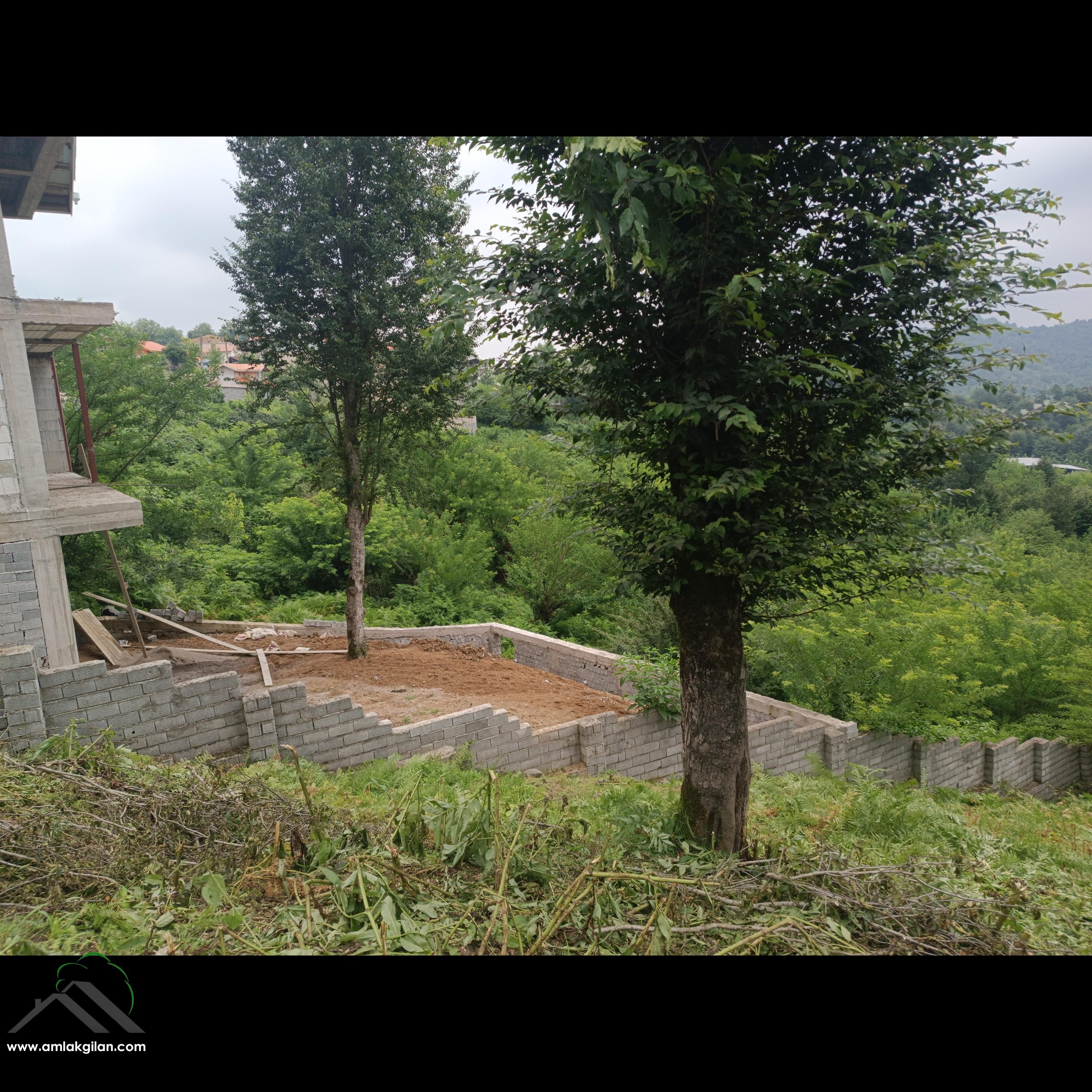 زمین کاربری مسکونی شمال حومه اطاقور-کد7593