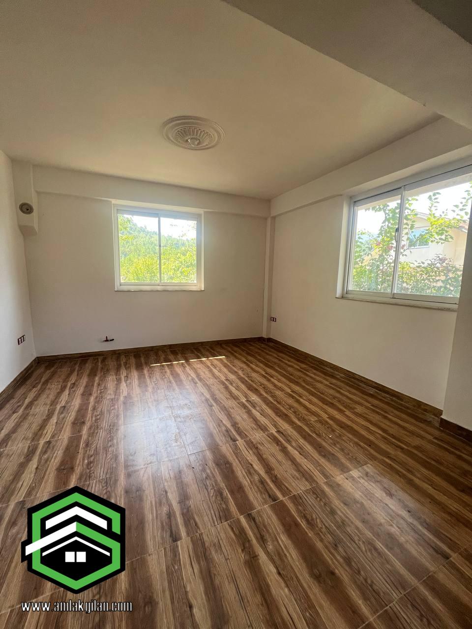 ویلا نوساز دوبلکس شمال گیلان لنگرود شهر اطاقور 250 متری_ کد 41144